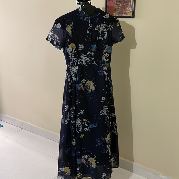 Lovely blue floral Migeer full length dress. Size M - Picture 11 of 16